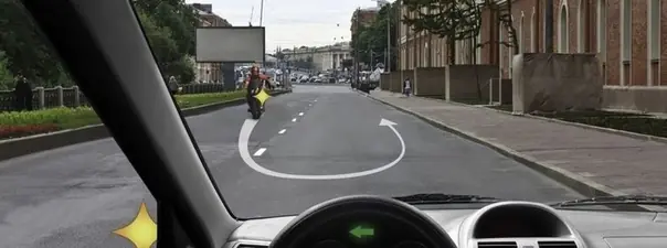 Вы намерены начать движение от тротуара. Должны ли Вы уступить дорогу мотоциклу, выполняющему развор